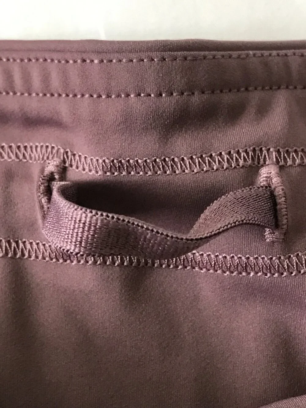Lululemon City Core Tight Athletic Leggings Women 6 Purple Curved Seams Pocket